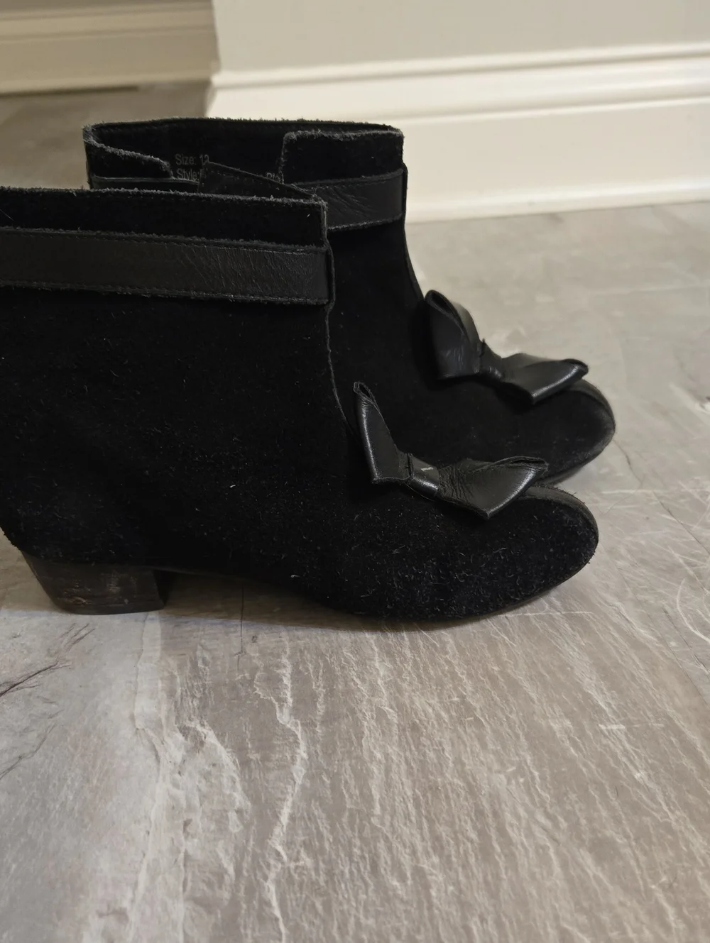 Joyfolie Black Kids Bow Accent Ankle Boots
